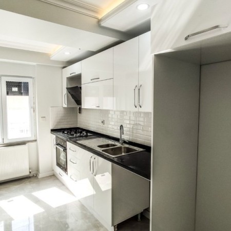 BAHÇELİEVLER (UEFA KUPASI MEYDANI) HACERE APARTMANI 