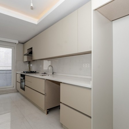 İSTANBUL BAHÇELİEVLER UEFA MEYDANI POYRAZ APARTMANI