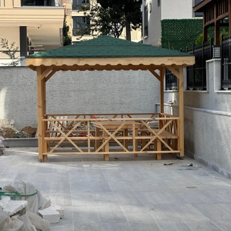 İSTANBUL BAHÇELİEVLER UEFA MEYDANI POYRAZ APARTMANI