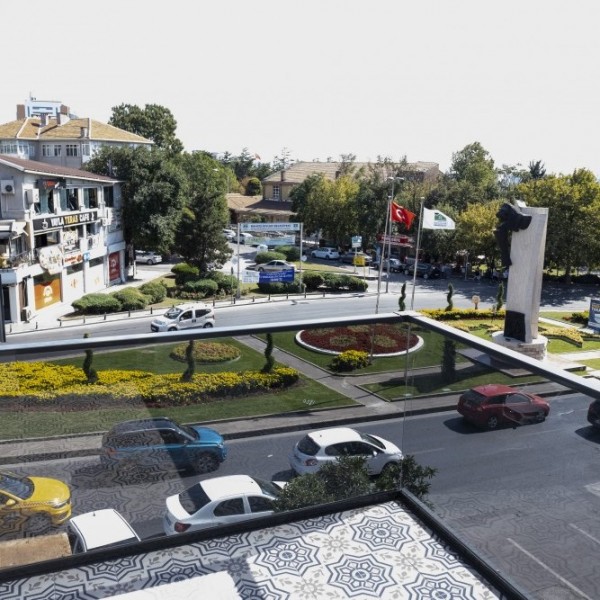 BAHÇELİEVLER (UEFA KUPASI MEYDANI) HACERE APARTMANI 