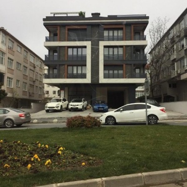 BAHÇELİEVLER (UEFA KUPASI MEYDANI) HACERE APARTMANI 