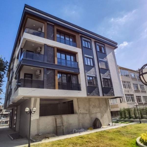 BAHÇELİEVLER (UEFA KUPASI MEYDANI) HACERE APARTMANI 