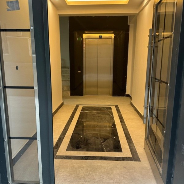 İSTANBUL BAHÇELİEVLER UEFA MEYDANI POYRAZ APARTMANI