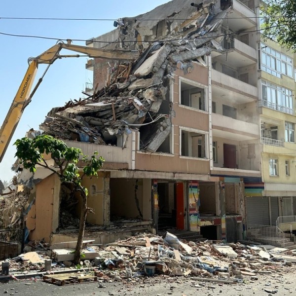 BAHÇELİEVLER SİYAVUŞPAŞA 11123 PARSEL ERGİN APARTMANI 20 DAİRE 7 DÜKKAN