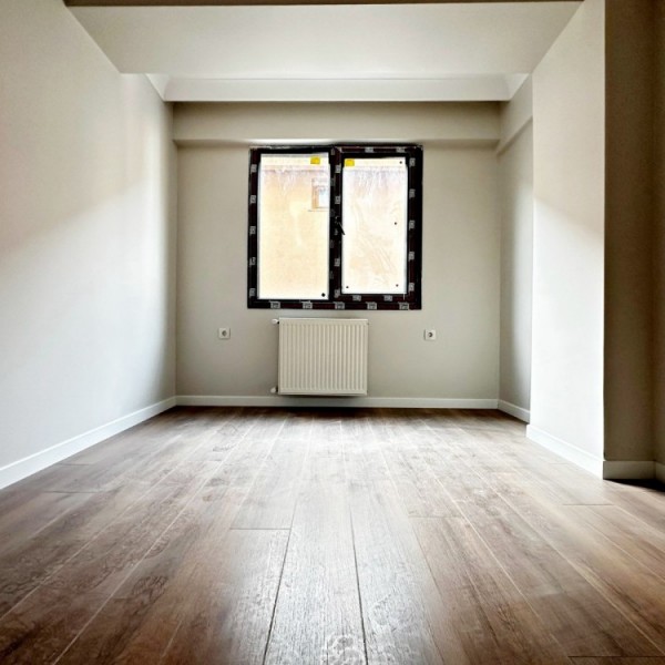 Tanaş Apartmanı - Krizantem Sokak