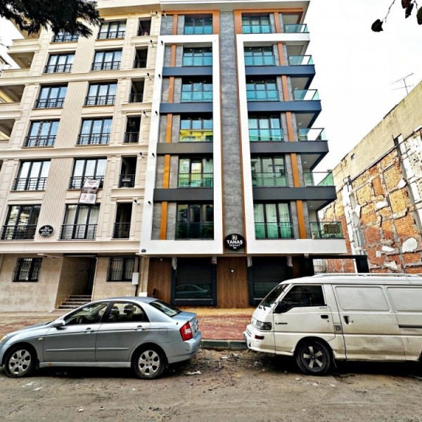 Tanaş Apartmanı - Krizantem Sokak