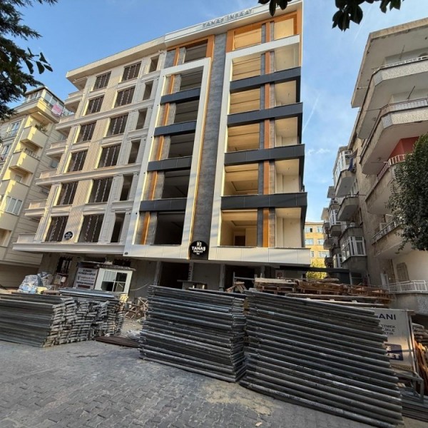 Tanaş Apartmanı - Krizantem Sokak