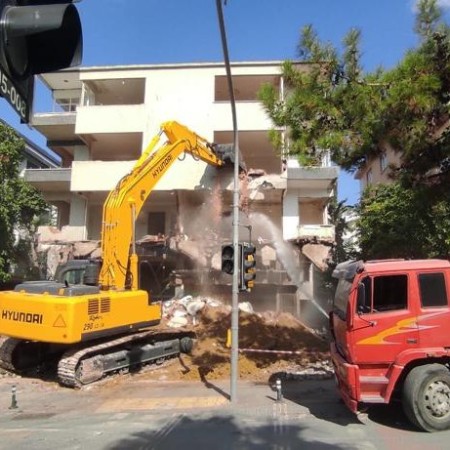 Tanaş İnşaat: İnşaat Sektörü - Makine Sektörü - Gıda Sektörü